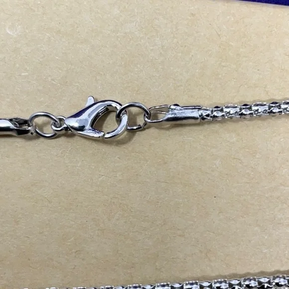 Brand new dazzling dark blue and white rhinestone pendant, with chain - Picture 4 of 5